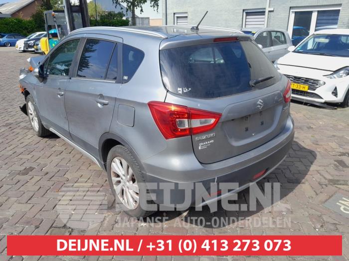 Suzuki SX-4 Achterlicht links O749196