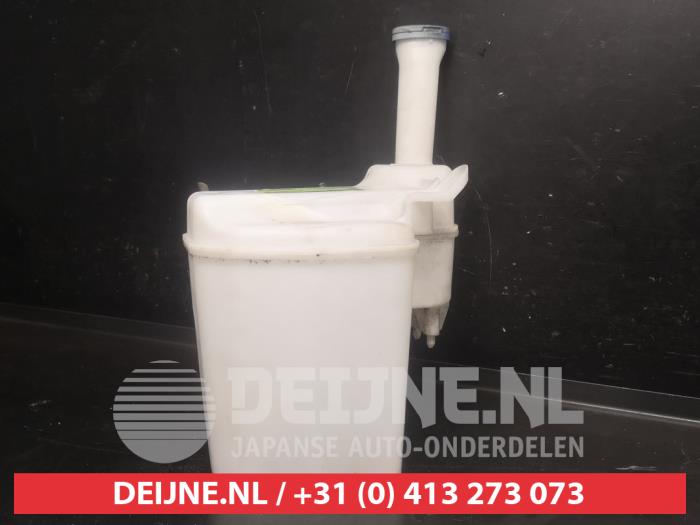 Toyota Aygo Scheibensprühertank vorne O749295