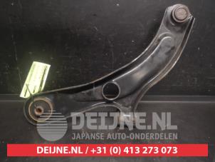 Suzuki Swift Front lower wishbone, right O749304 photo 2