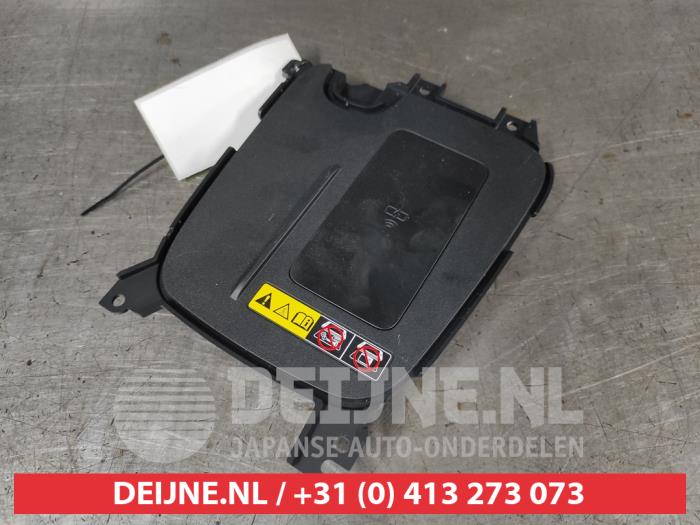 Toyota Yaris Cross Drahtloses Ladegerät O749360