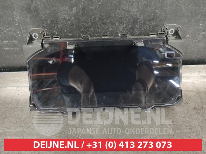 Toyota Yaris Cross Tacho - Kombiinstrument KM O749386