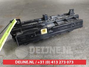 Toyota Auris Heater control panel O749424 photo 2