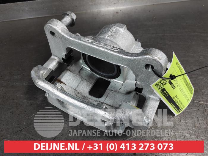 Toyota Yaris Cross Bremszange rechts vorne O749453