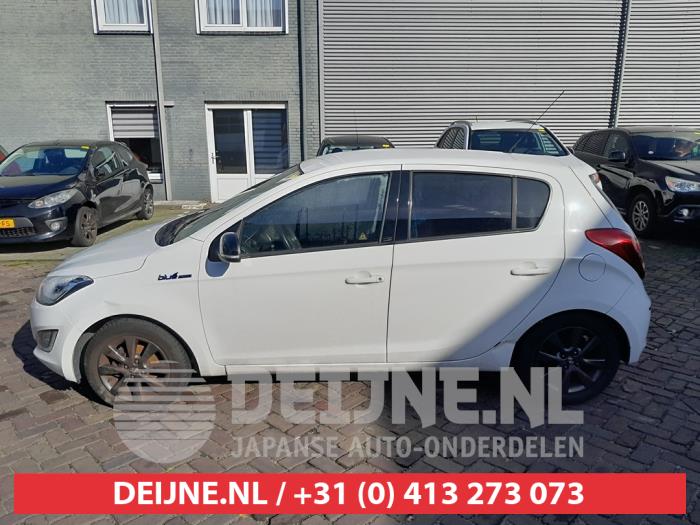 Hyundai I20 Tür 4-türig links vorne O749476
