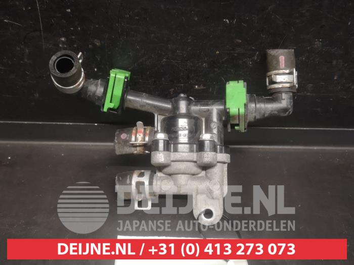 Mitsubishi Outlander Thermostatgehäuse O749502