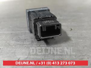 Toyota Yaris Cross Schalter Heckklappe O749517 foto 2