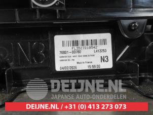 Toyota Yaris Cross Reflector tail light garnish panel O749532 photo 3