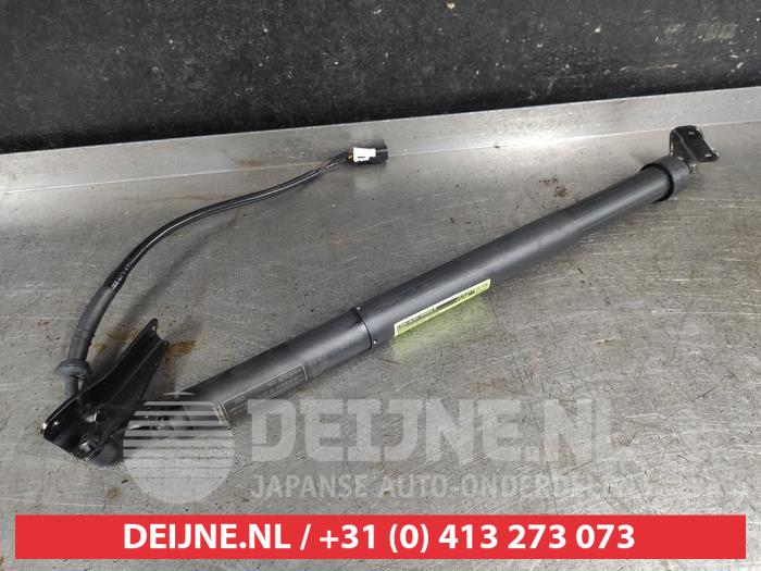Toyota Yaris Cross Gasdämpfer rechts hinten O749536