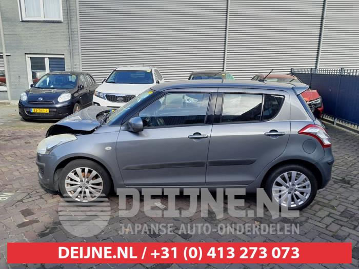Suzuki Swift Tür 4-türig links vorne O749553