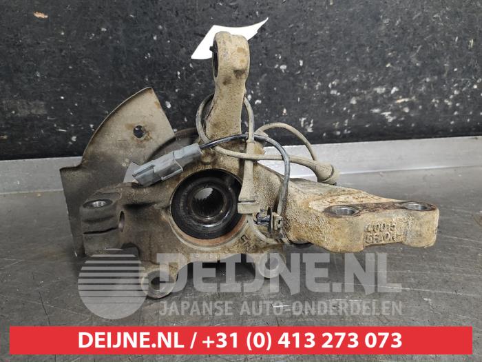 Nissan Micra Fusee links-voor O749657