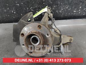 Nissan Micra Achsschenkel rechts vorne O749658 foto 2