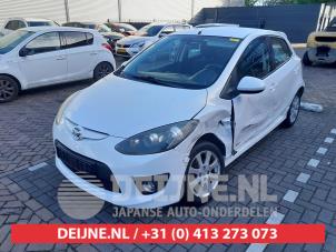 Mazda 2 Motorhaube O749765 foto 2