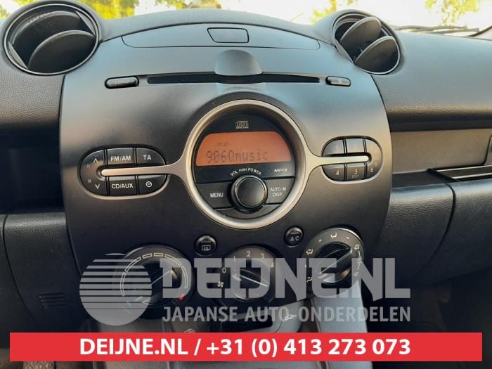 Mazda 2 Radio O749793