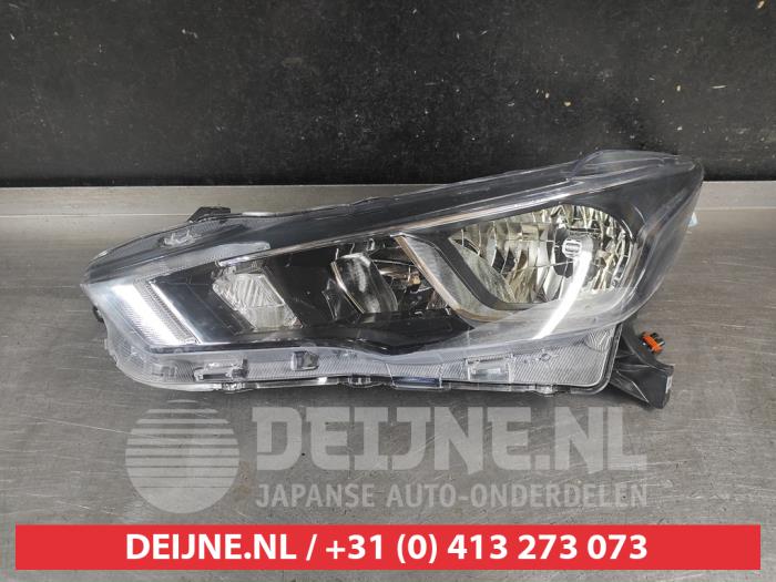 Nissan Micra Koplamp links O749810