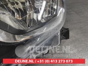 Nissan Micra Scheinwerfer links O749810 foto 3