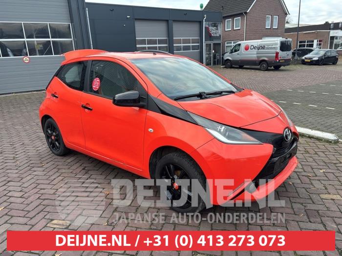 Toyota Aygo Scherm rechts-voor O749876