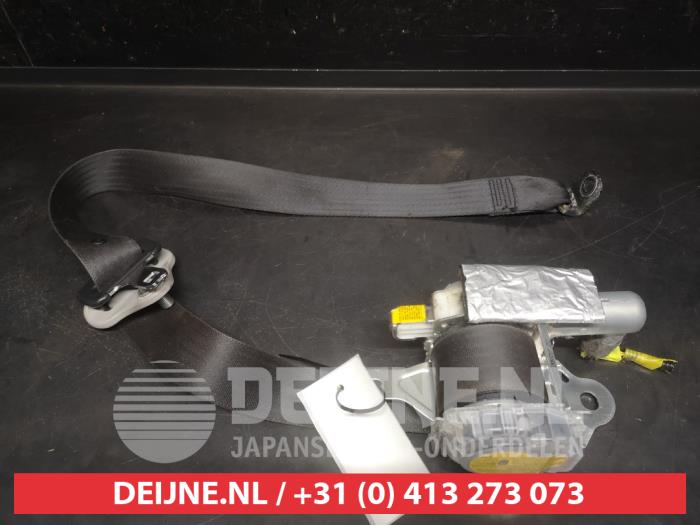 Daihatsu Terios Front seatbelt, left O749884
