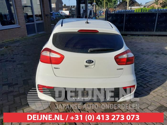 Kia Rio Taillight, left O750032