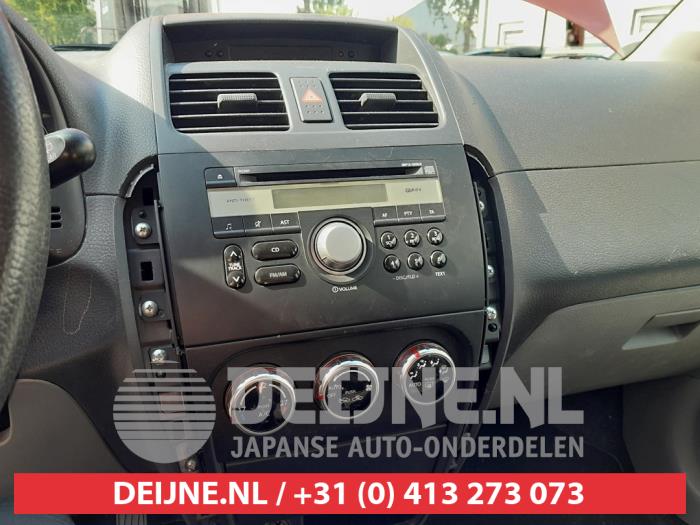Suzuki SX-4 Radio O750137