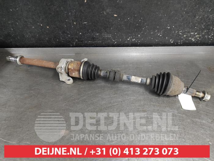 Nissan Pulsar Aandrijfas rechts-voor O749954