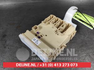 Toyota Auris Fuse box O749918 photo 2