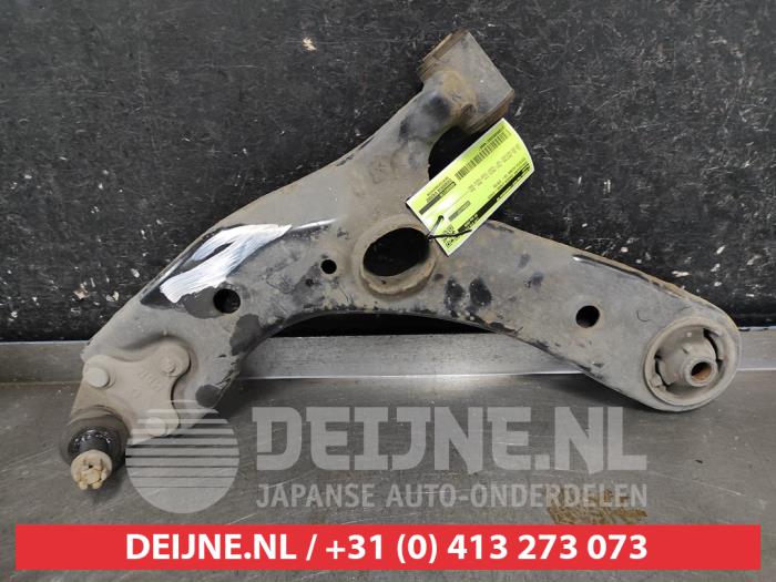 Toyota Auris Draagarm onder links-voor O749907
