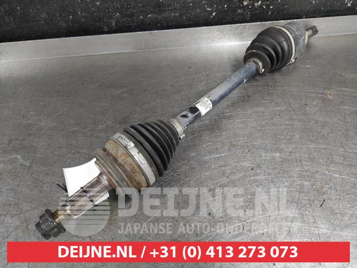 Toyota Auris Antriebswelle links vorne O749909