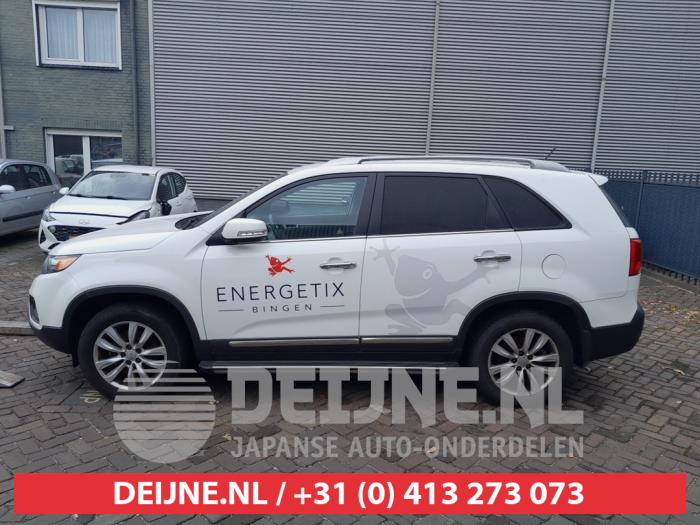 Kia Sorento Rear door 4-door, left O750213