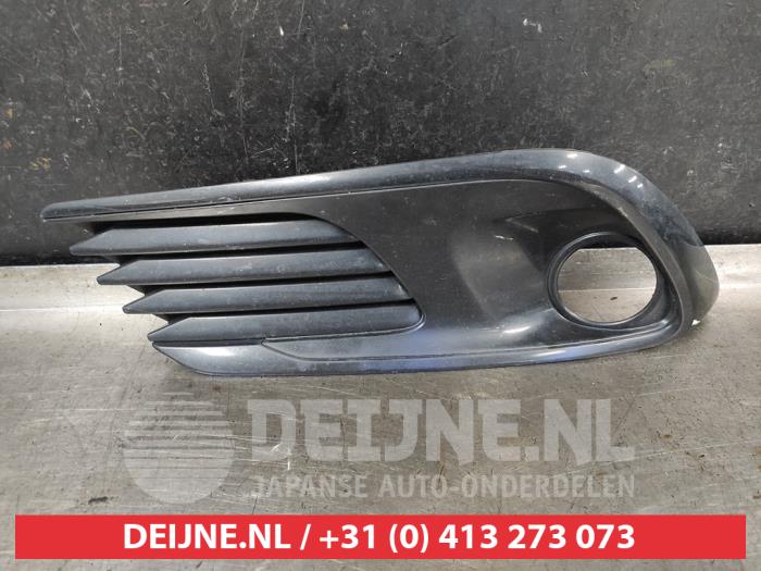 Toyota Auris Bumper Rooster O749930