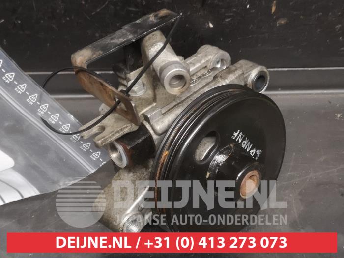 Hyundai Tucson Power steering pump O750148