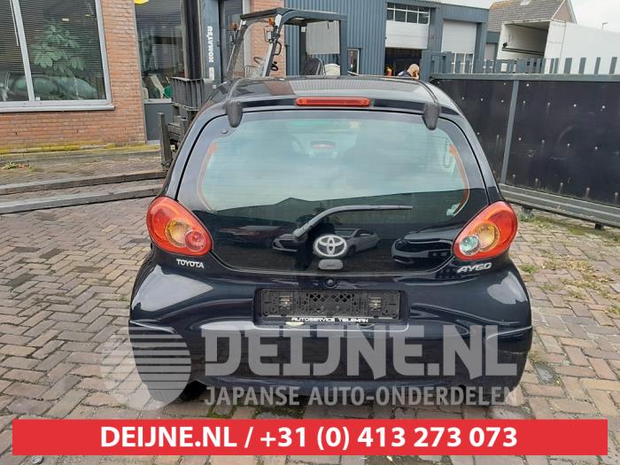 Toyota Aygo Stoßstange hinten O750157