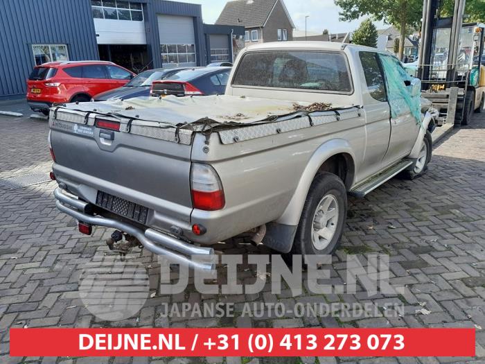 Mitsubishi L200 Achterlicht rechts O750375