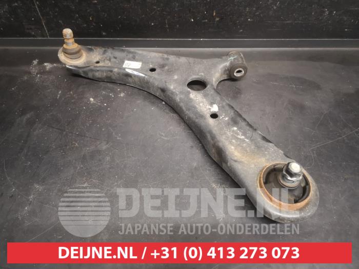 Hyundai I10 Querlenker unten links vorne O750335