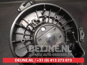 Suzuki SX-4 Heating and ventilation fan motor O750360 photo 2