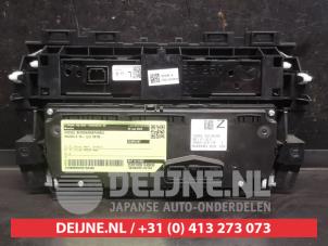 Mazda 3 Heater control panel O750430 photo 2