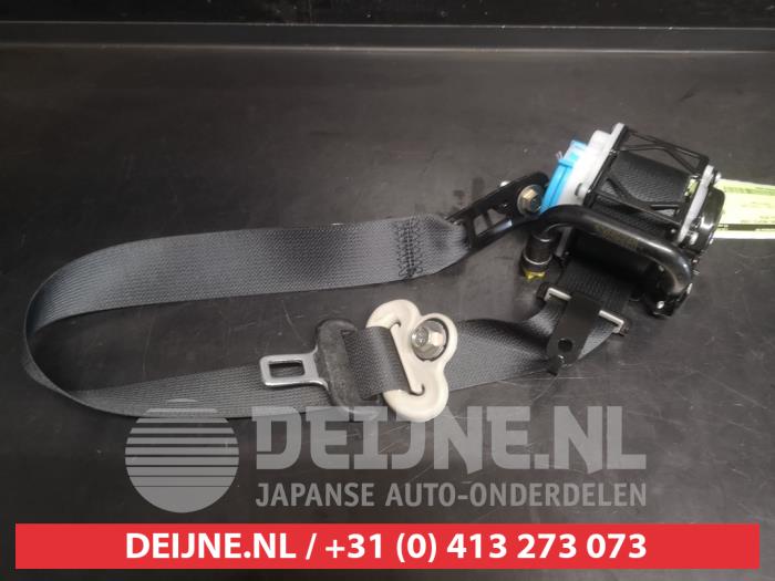 Mazda 3 Sicherheitsgurt rechts vorne O750561