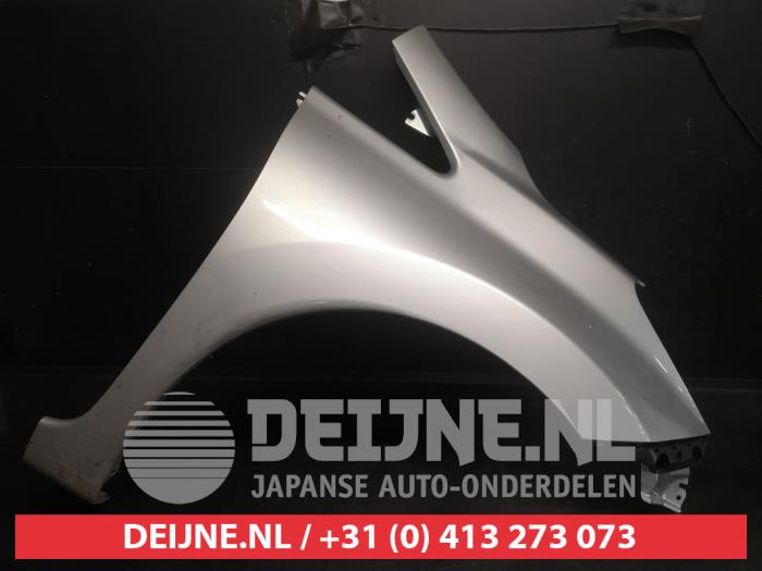 Nissan Note Kotflügel rechts vorne O750582