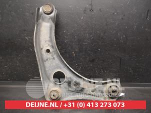 Nissan Note Front lower wishbone, left O750598 photo 2