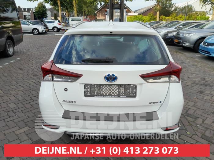 Toyota Auris Tailgate reflector, right O750707
