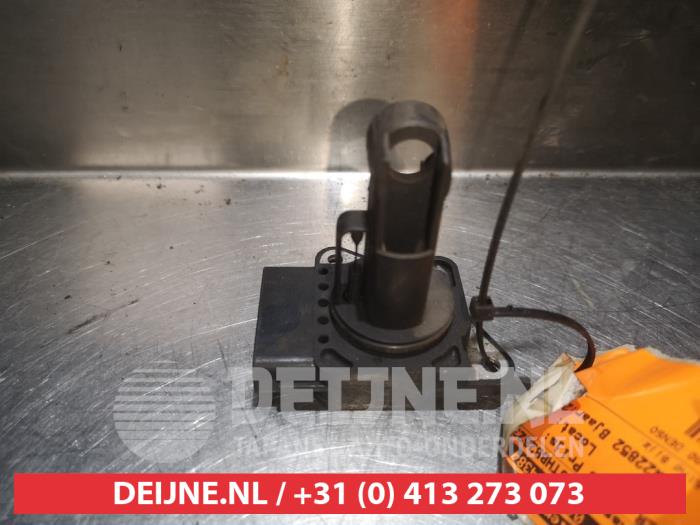 Gebruikte Luchthoeveelheidsmeter Lexus IS (E2) 220d 16V Prijs € 25,00 Margeregeling aangeboden door V.Deijne Jap.Auto-onderdelen BV
