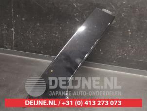 Nissan X-Trail Decorative strip tailgate O750755 foto 2