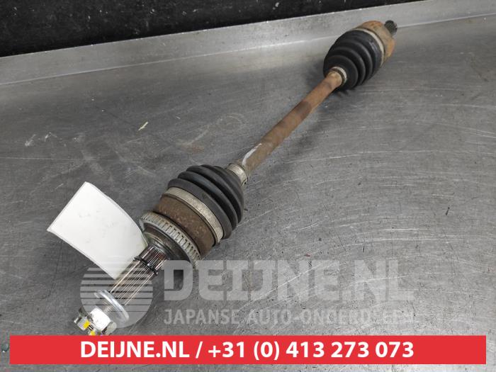 Hyundai I20 Aandrijfas links-voor O750814
