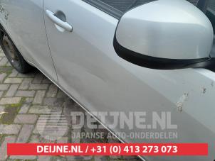 Suzuki Splash Front door 4-door, right O750873 photo 2