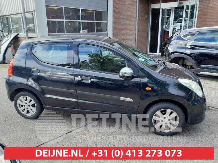 Suzuki Alto Portierruit 4Deurs rechts-achter O751491