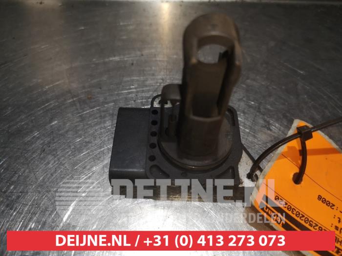 Gebruikte Luchthoeveelheidsmeter Lexus IS (E2) 220d 16V Prijs € 25,00 Margeregeling aangeboden door V.Deijne Jap.Auto-onderdelen BV