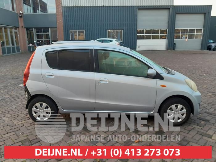 Daihatsu Cuore Scherm rechts-voor O751747