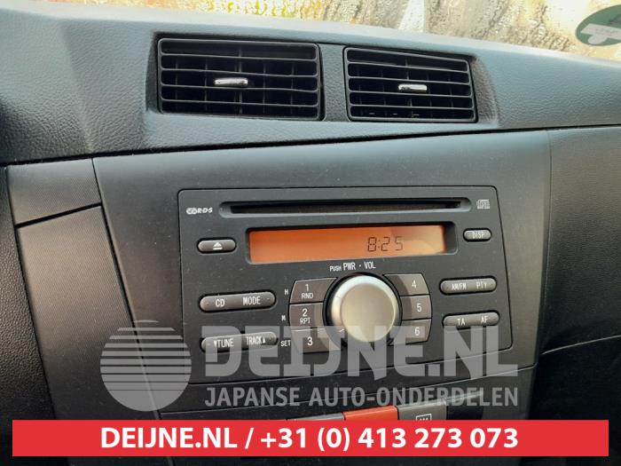 Daihatsu Cuore Radio O751748