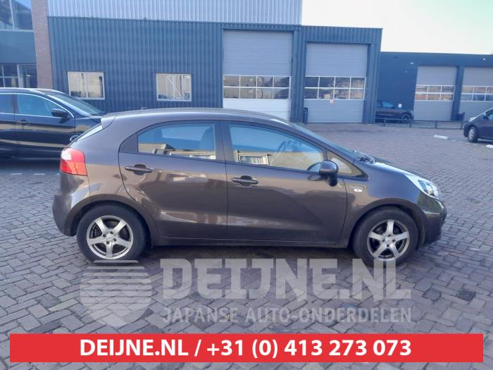 Kia Rio Tür 4-türig rechts vorne O751997