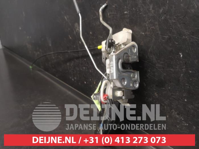 Toyota Aygo Door lock mechanism 2-door, left O752022