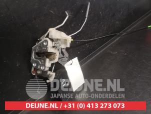 Toyota Aygo Door lock mechanism 2-door, left O752022 photo 2